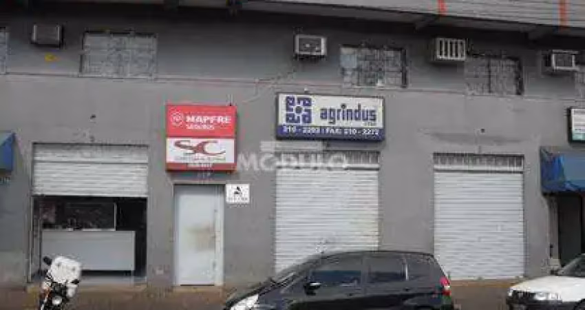 Sala comercial para alugar na Avenida Marcos de Freitas Costa, --, Daniel Fonseca, Uberlândia