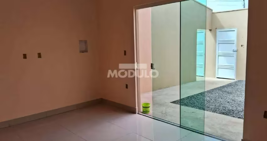 CASA RESIDENCIAL à venda, 2 quartos, 1 suíte, 2 vagas, JARDIM IPANEMA - Uberlândia/MG