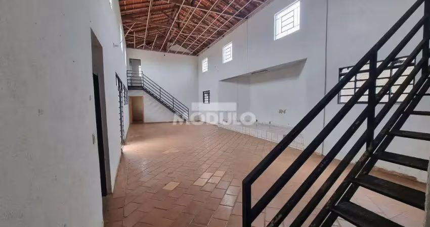 Galpão comercial para locação no bairro santa mônica