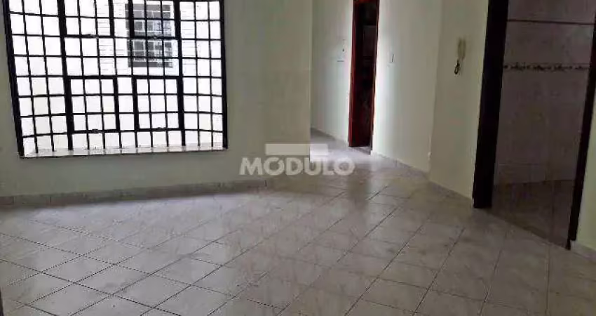 Casa comercial para alugar na Rua Carmo Gifoni, --, Martins, Uberlândia