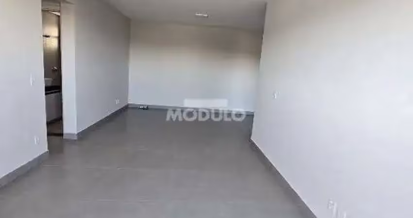 Apartamento para locação bairro tibery com 3 quartos