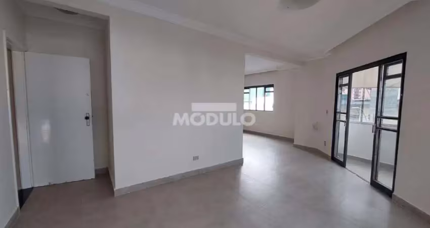 Apartamento residencial para locação no centro da cidade