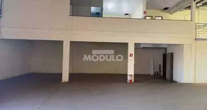 Barracão / Galpão / Depósito para alugar na AV JOAO LEAO, --, Custódio Pereira, Uberlândia