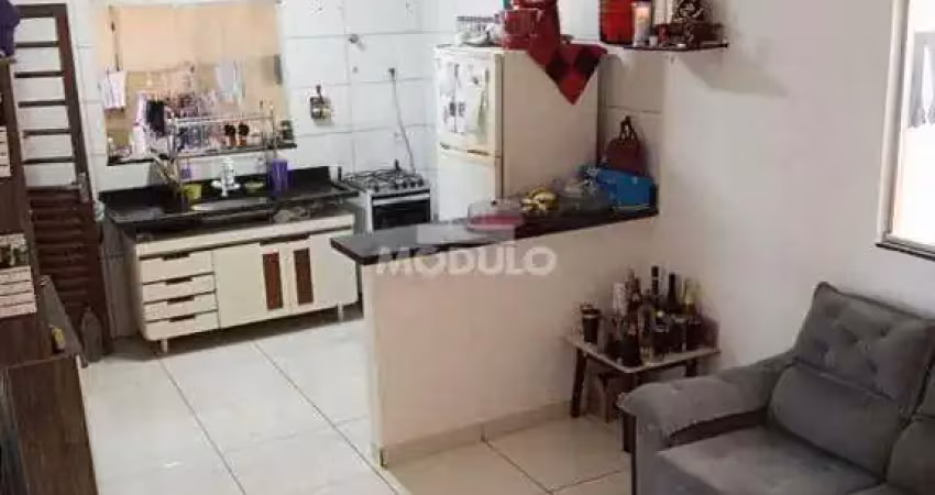 Casa residencial à venda, 2 quartos, 3 vagas, shopping park - uberlândia/mg