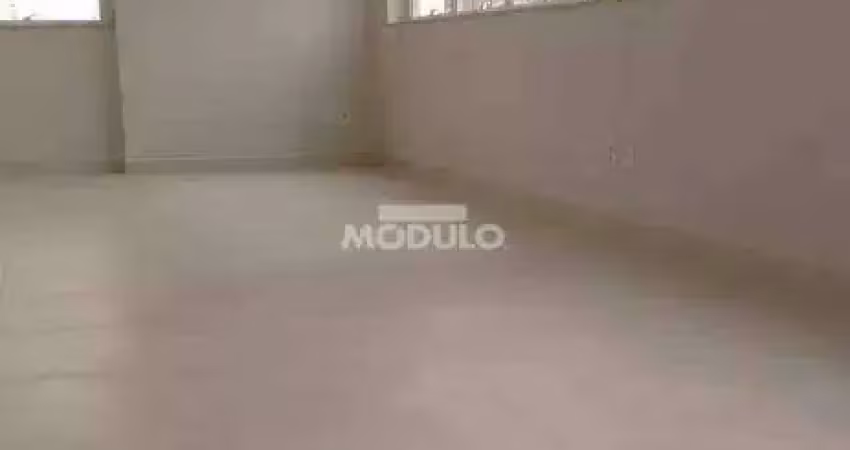 Sala comercial para alugar na Avenida Rondon Pacheco, --, Tabajaras, Uberlândia