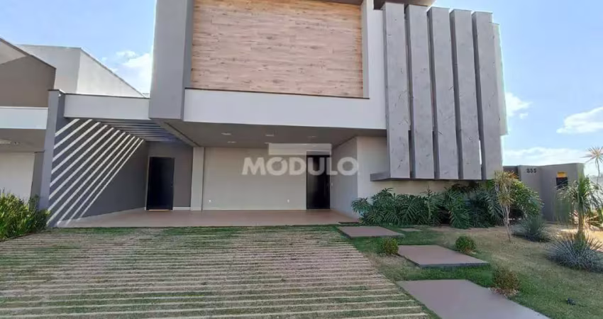 Casa em condomínio fechado para locação no granja marileusa