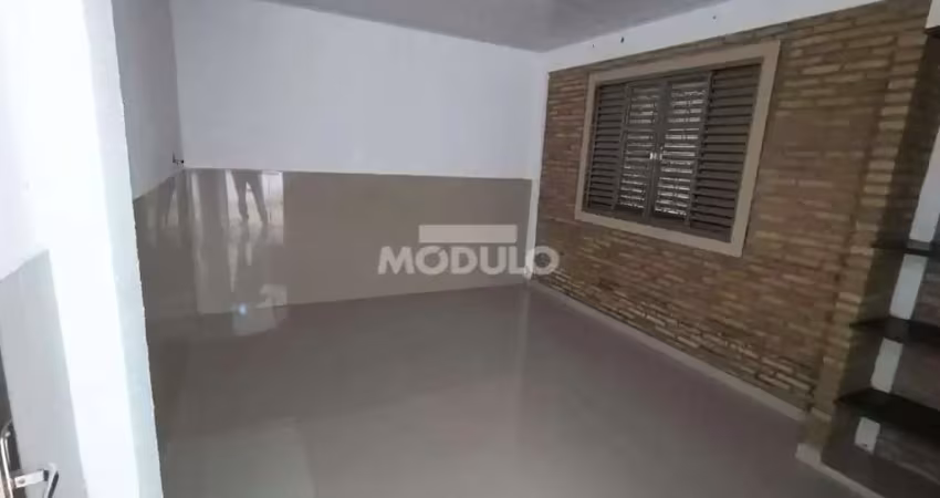 Casa com 5 quartos para alugar na Alameda Serra Dourada, --, Cidade Jardim, Uberlândia