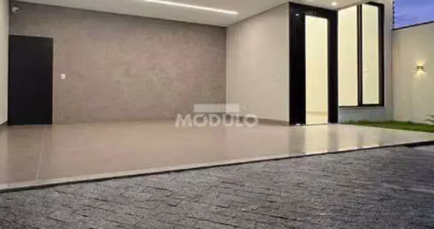 Casa residencial à venda, 3 quartos, 1 suíte, novo mundo - uberlândia/mg