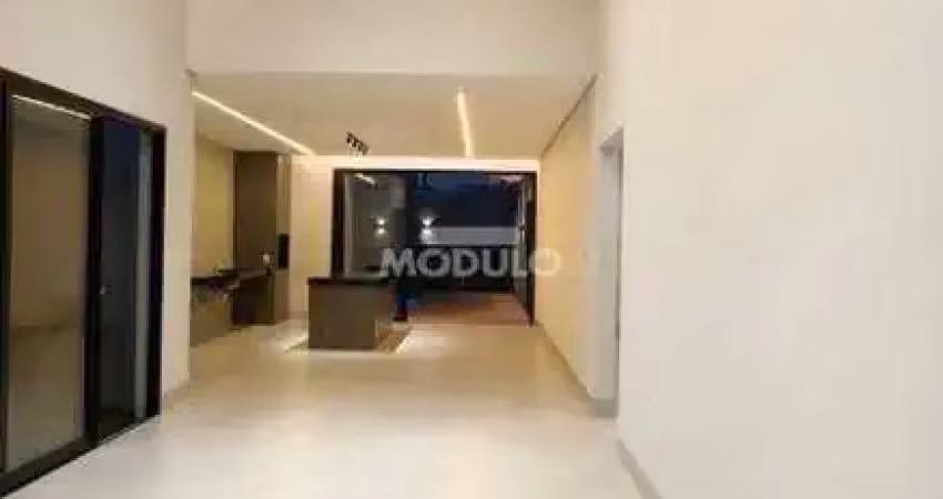 Casa residencial à venda, 3 quartos, 1 suíte, 2 vagas, praça alto umuarama - uberlândia/mg