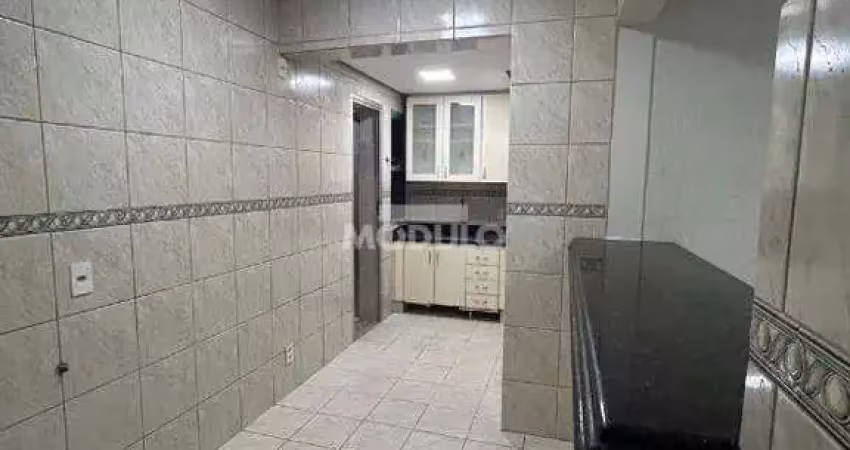 Apartamento à venda, 3 quartos, 1 suíte, 1 vaga, lagoinha - uberlândia/mg