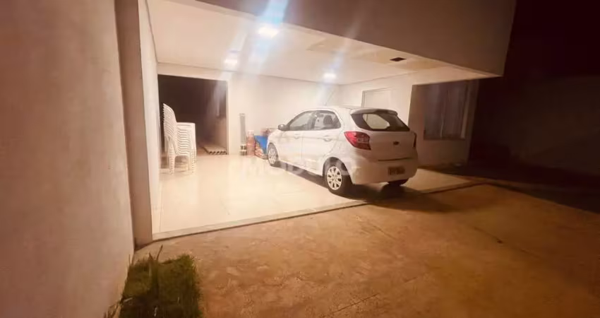 Casa com 2 quartos para alugar na Rua Baltazar Gonçalves, --, Novo Mundo, Uberlândia