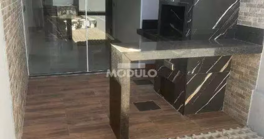 Casa residencial à venda, 2 quartos, 1 suíte, 2 vagas, jardim brasília - uberlândia/mg