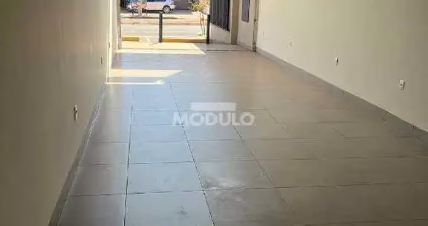 Sala comercial para alugar na Avenida Itaipu, --, Granada, Uberlândia