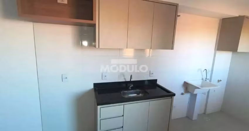 Apartamento com 2 quartos para alugar na Rua Reinaldo Alves da Rocha, --, Loteamento Portal do Vale II, Uberlândia