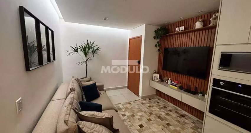Apartamento mobiliado à venda, 2 quartos, 1 suíte, 1 vaga, novo mundo - uberlândia/mg