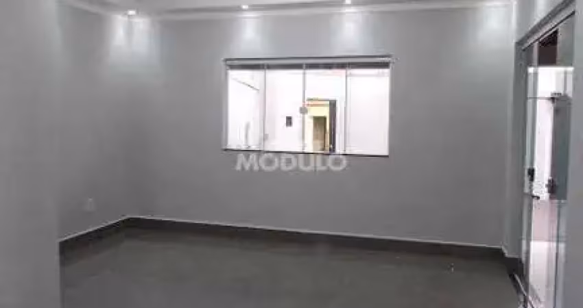 Casa residencial à venda, 3 quartos, 1 suíte, 4 vagas, dona zulmira - uberlândia/mg