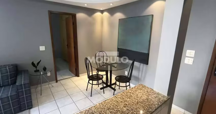 Apartamento mobiliado para locação no bairro centro.