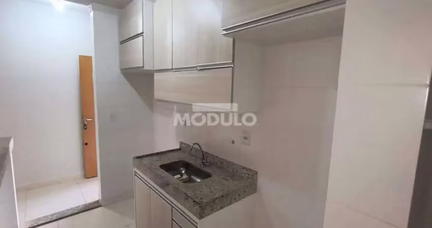Apartamento com 2 quartos para alugar na Rua Edson Alves da Cunha, --, Loteamento Portal do Vale II, Uberlândia