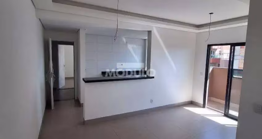 Apartamento à venda, 2 quartos, 1 suíte, 1 vaga, santa mônica - uberlândia/mg