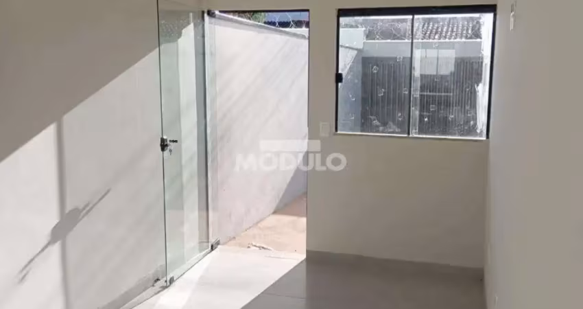 Casa residencial à venda, 2 quartos, 2 suítes, 2 vagas, jardim canaa - uberlândia/mg