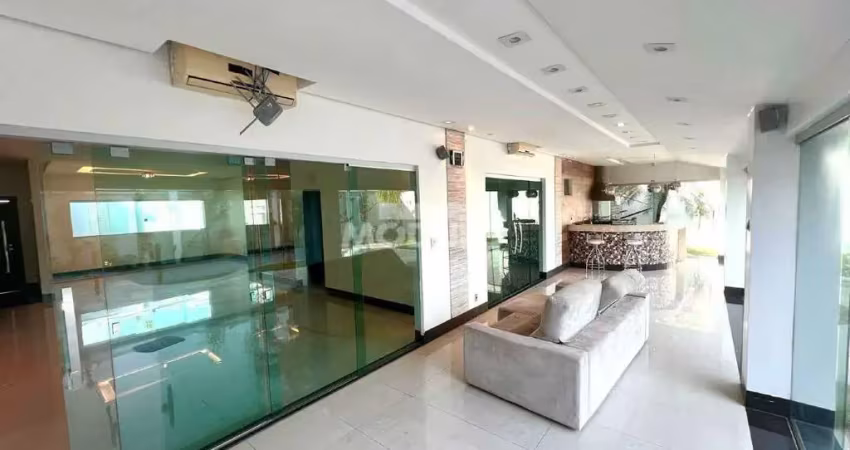 Casa com 5 quartos para alugar na Rua Cyro Avelino Franco, --, Jardim Karaíba, Uberlândia