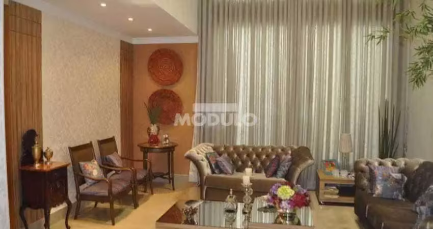 Casa residencial à venda, 3 quartos, 3 suítes, 2 vagas, vigilato pereira - uberlândia/mg