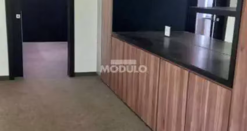 Sala comercial para alugar na Avenida dos Vinhedos, --, Jardim Sul, Uberlândia
