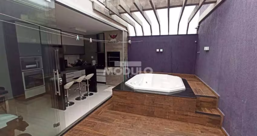 Casa de condomínio à venda, 2 quartos, 1 suíte, 2 vagas, aclimação - uberlândia/mg