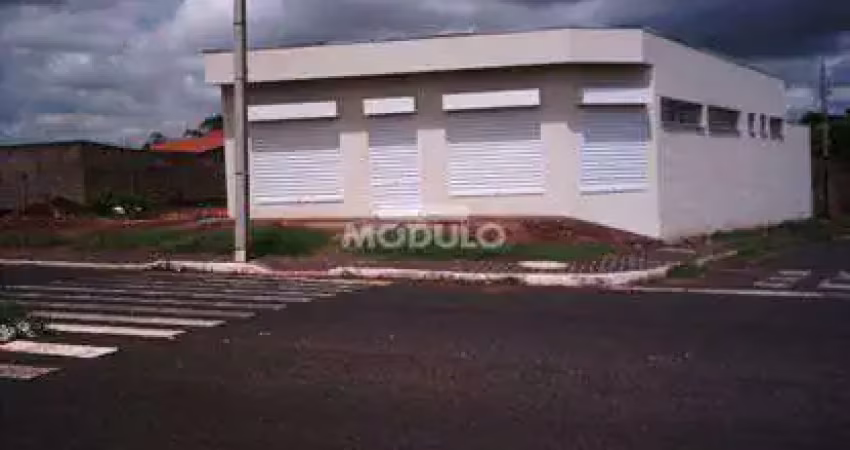 Ponto comercial para alugar na Avenida Francisco Galassi, --, Patrimônio, Uberlândia