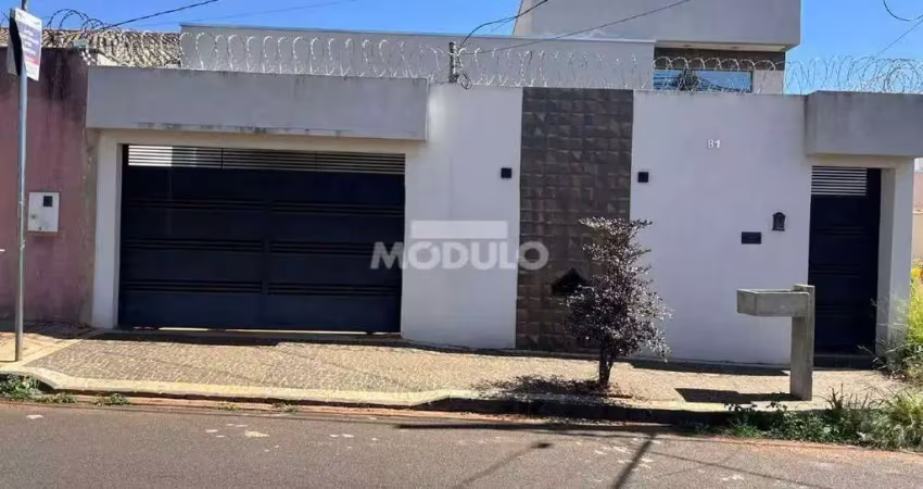 Casa residencial para locação no bairro jardim ipanema.