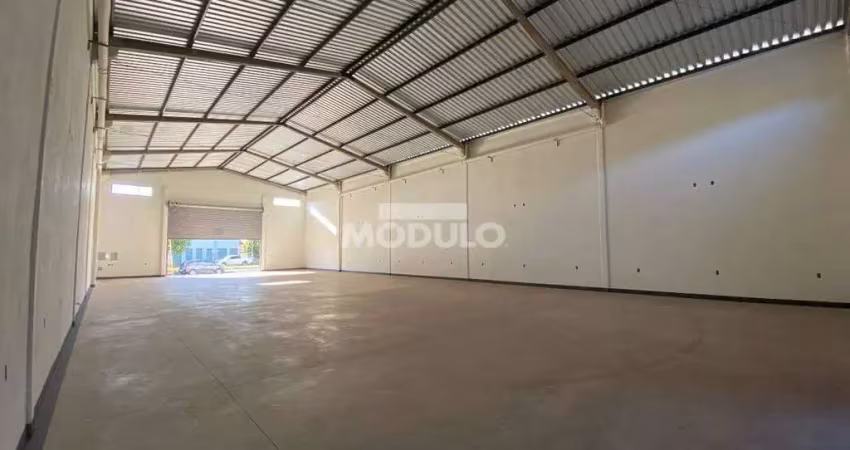 Barracão / Galpão / Depósito para alugar na Avenida Olímpio de Freitas, --, Jardim das Palmeiras, Uberlândia