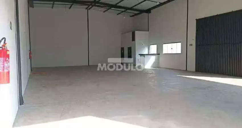Barracão / Galpão / Depósito para alugar na Rua Mário Quintana, --, Novo Mundo, Uberlândia