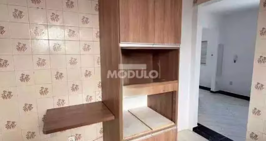 Apartamento para locação no bairro nossa senhora aparecida.