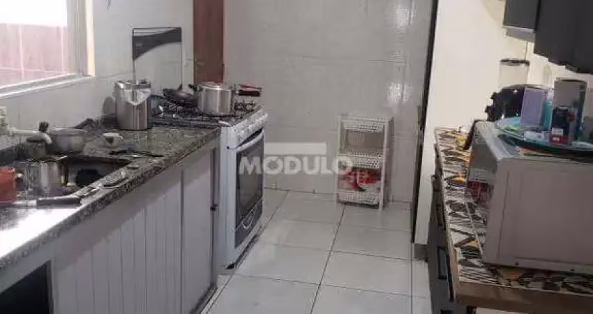 Casa de condomínio para locação no bairro aclimação.
