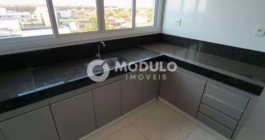 Apartamento com 2 quartos para alugar na Rua Armando Tucci, --, Santa Mônica, Uberlândia