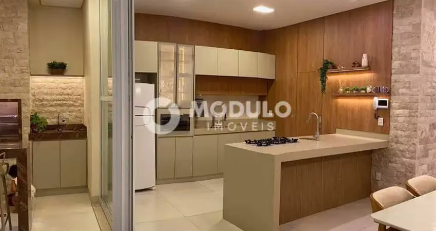 Casa residencial à venda, 3 quartos, 1 suíte, 2 vagas, jardim europa - uberlândia/mg