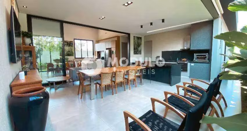 Casa de condomínio à venda, 3 quartos, 3 suítes, 2 vagas, laranjeiras - uberlândia/mg