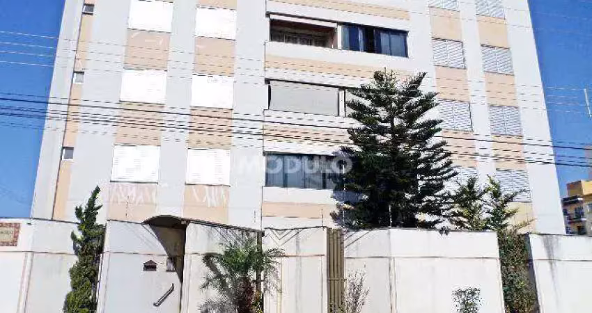 Apartamento disponível para locação no bairro santa mônica.