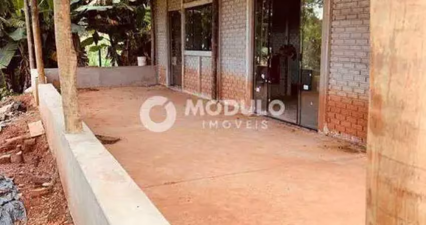 Chácara / sítio com 2 quartos à venda na Área Rural, --, Área Rural de Uberlândia, Uberlândia