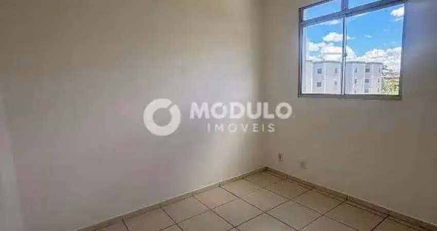 Apartamento com 2 quartos para alugar na Rua SU1, --, Gávea, Uberlândia