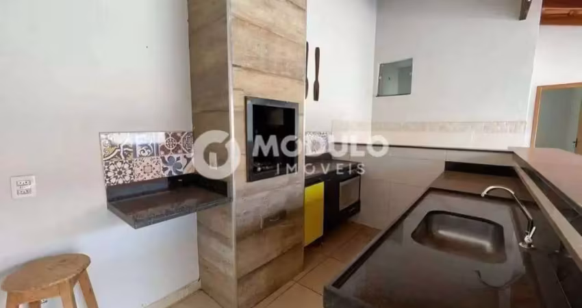 Casa residencial para aluguel, 4 quartos, 1 vaga, granada - uberlândia/mg