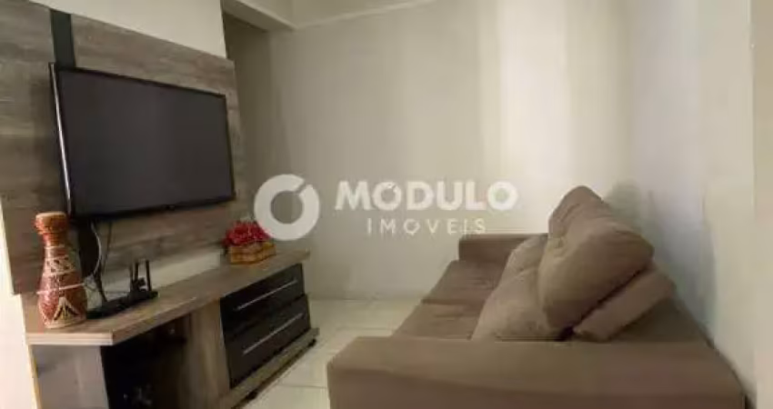 Apartamento à venda, 2 quartos, 1 suíte, 1 vaga, bosque dos buritis - uberlândia/mg