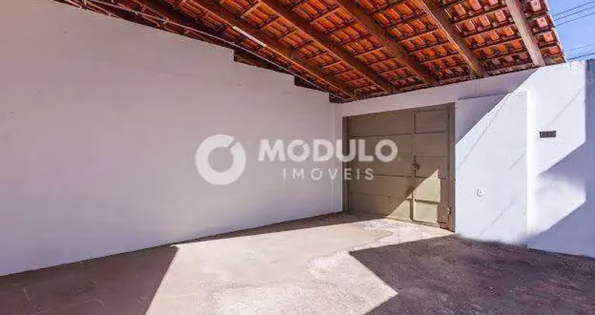 Casa residencial à venda, 3 quartos, 1 suíte, 2 vagas, luizote de freitas - uberlândia/mg