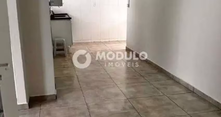 Casa residencial à venda, 3 quartos, 5 vagas, segismundo pereira - uberlândia/mg