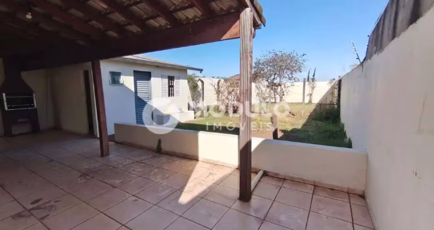 Casa residencial à venda, 3 quartos, 1 suíte, 2 vagas, tibery - uberlândia/mg