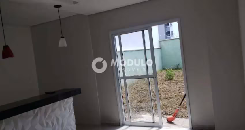 Casa residencial à venda, 2 quartos, 1 suíte, 1 vaga, laranjeiras - uberlândia/mg