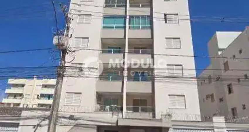 Apartamento disponível para locação no bairro santa mônica.