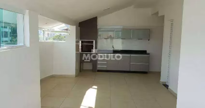Cobertura com 3 quartos para alugar na Avenida Geraldo Motta Batista, --, Daniel Fonseca, Uberlândia