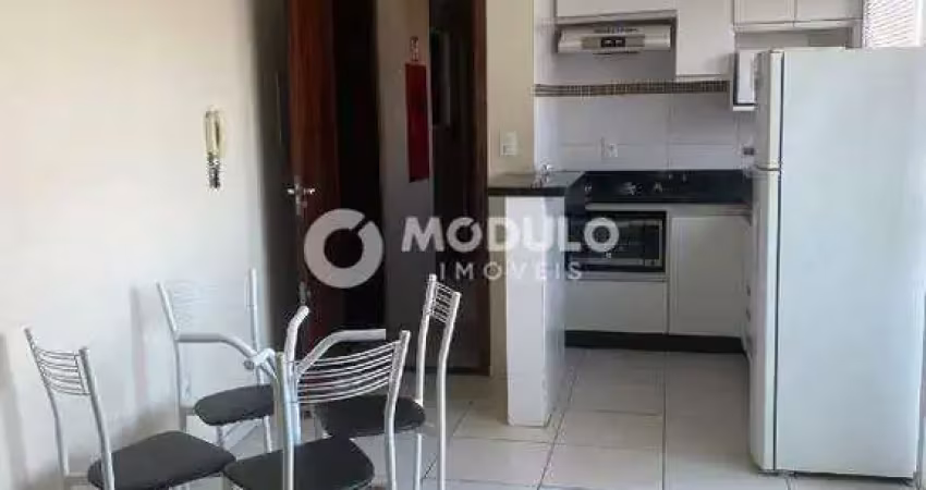 Flat com 1 quarto à venda na Rua Antônia Saltão de Almeida, --, Santa Mônica, Uberlândia