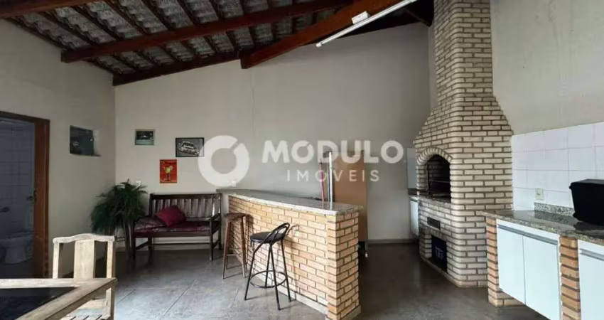 Apartamento disponivel para locação no bairro osvaldo resende.